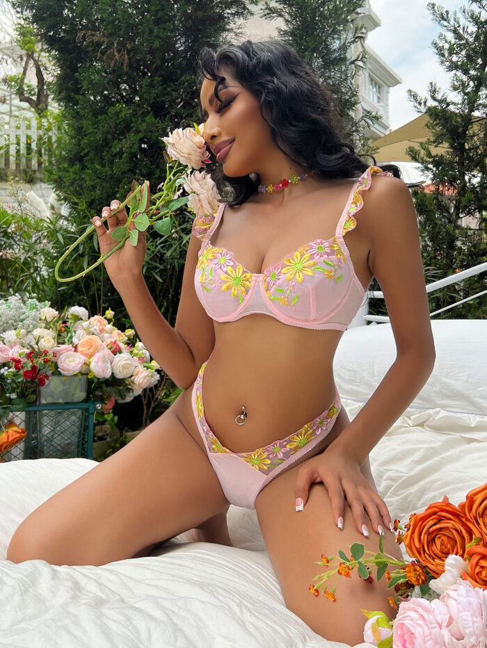 Honeymoon Lingerie Floral - Blushing Beauty Embellish - Image 3